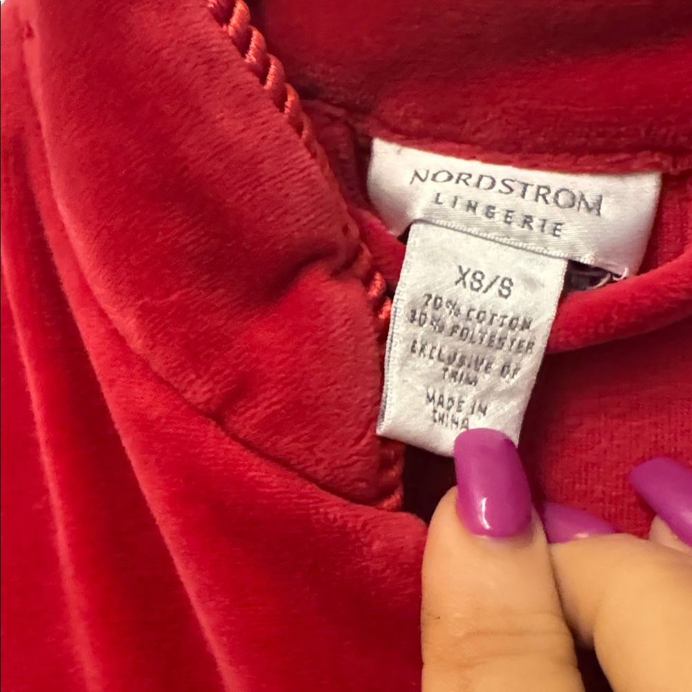 Nordstrom Rich Red Long Sleeve Velour Bathrobe - Picture 12 of 16